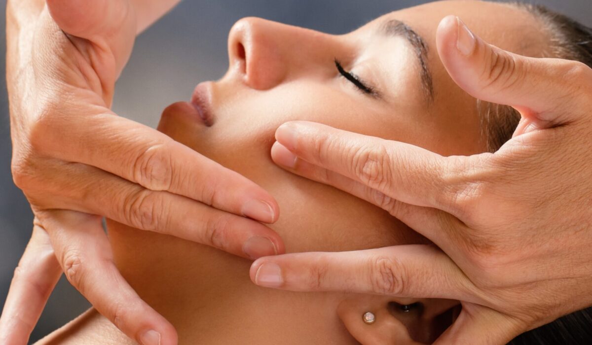 kobido, tricho head spa, masaż leczniczy, trycholog poznań, fizjoterapia poznań, head spa poznań, zabiegi i konsultacje trychologiczne, fizjoterapia stomatologiczna, fizjoterapia estetyczna twarzy, terapia blizn, terapia wiscelarna, suche igłowanie, kobido, masaż głowy, masaże, terapie manualne, Poznań, Rataje, Nowe Miasto, wielkopolskie, Swarzędz, Szczepankowo, Zalasewo